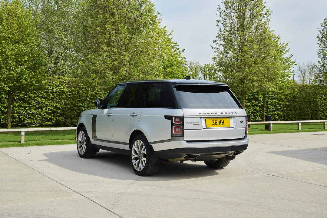 2019 Land Rover Range Rover L405 - Image 16 of 31