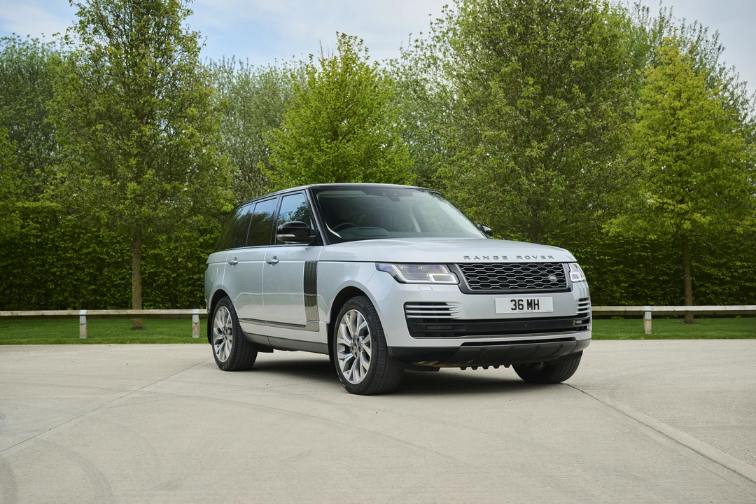 2019 Land Rover Range Rover L405 - Image 13 of 31