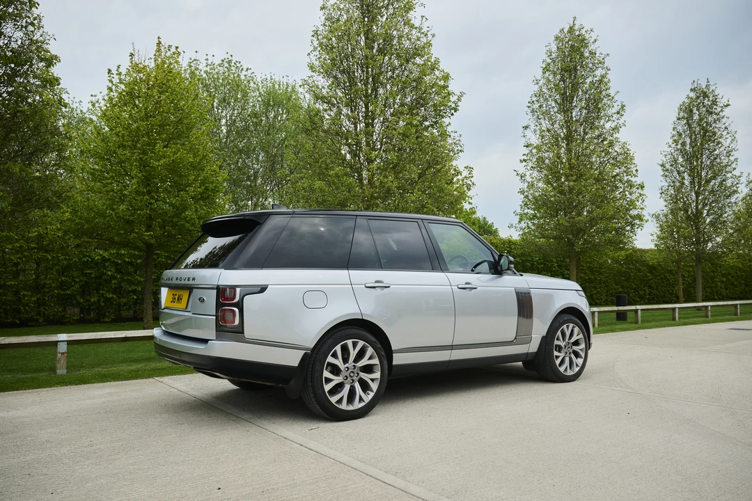 2019 Land Rover Range Rover L405 - Image 6 of 31