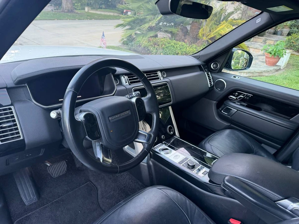 2019 Land Rover Range Rover L405 - Image 9 of 16