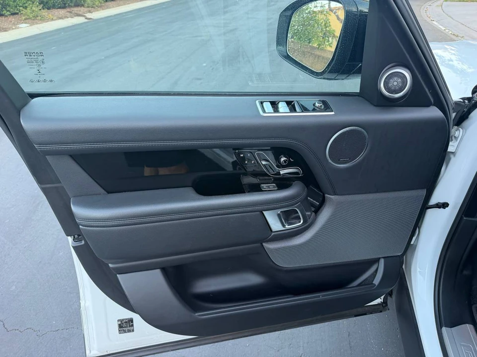 2019 Land Rover Range Rover L405 - Image 12 of 16