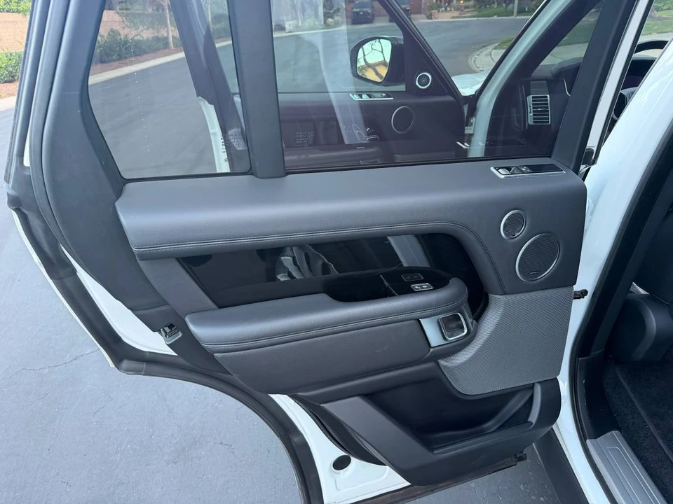2019 Land Rover Range Rover L405 - Image 10 of 16