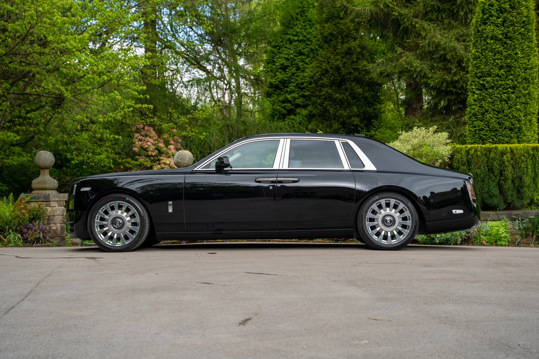2019 Rolls-Royce Phantom VIII - Image 9 of 31