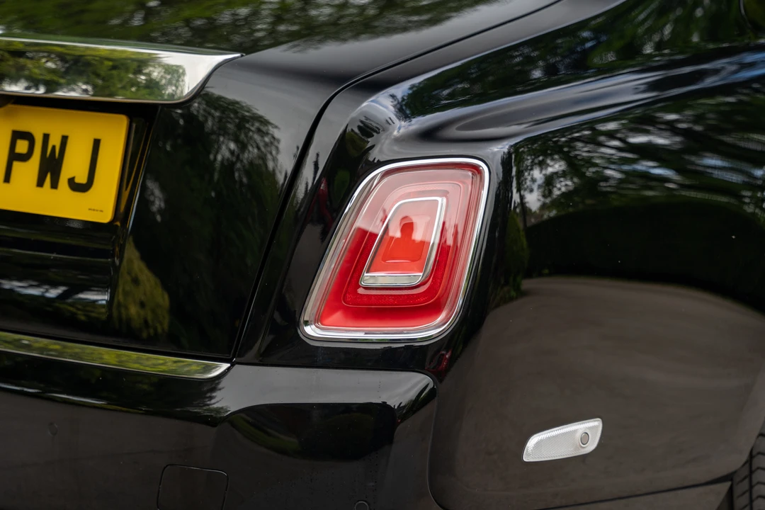 2019 Rolls-Royce Phantom VIII - Image 31 of 31