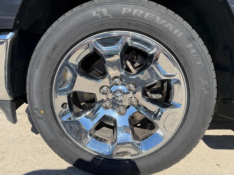 2019 Ram 1500 - Image 10 of 31