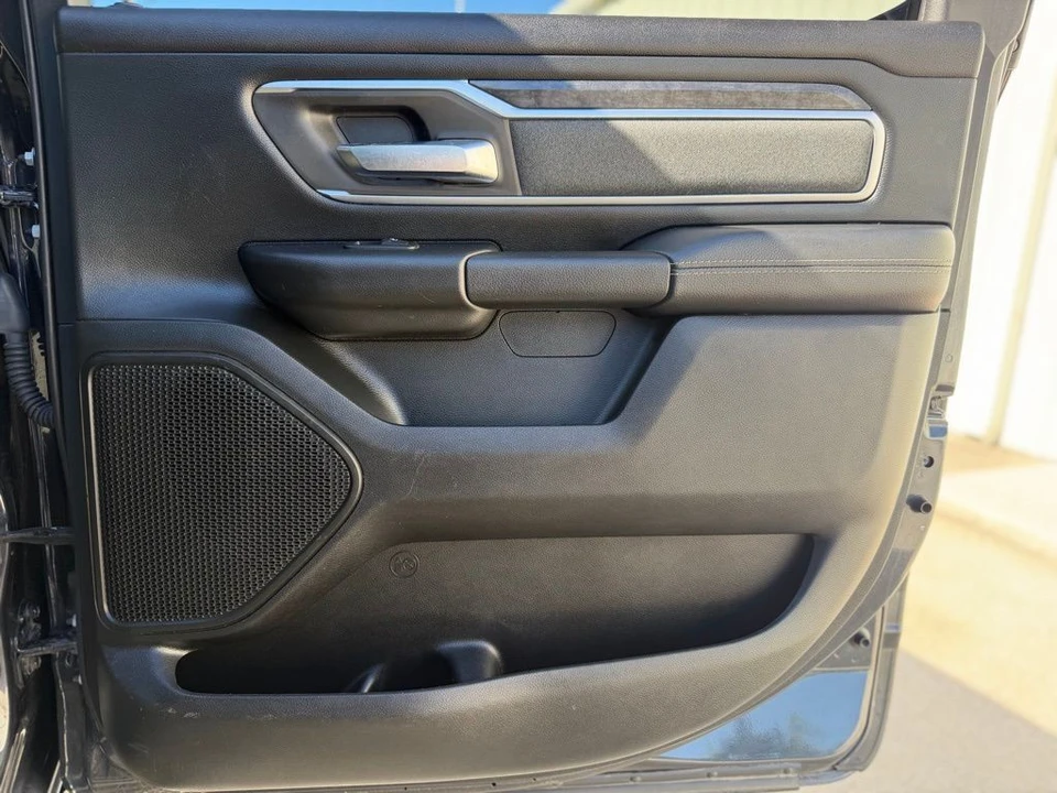 2019 Ram 1500 - Image 23 of 31