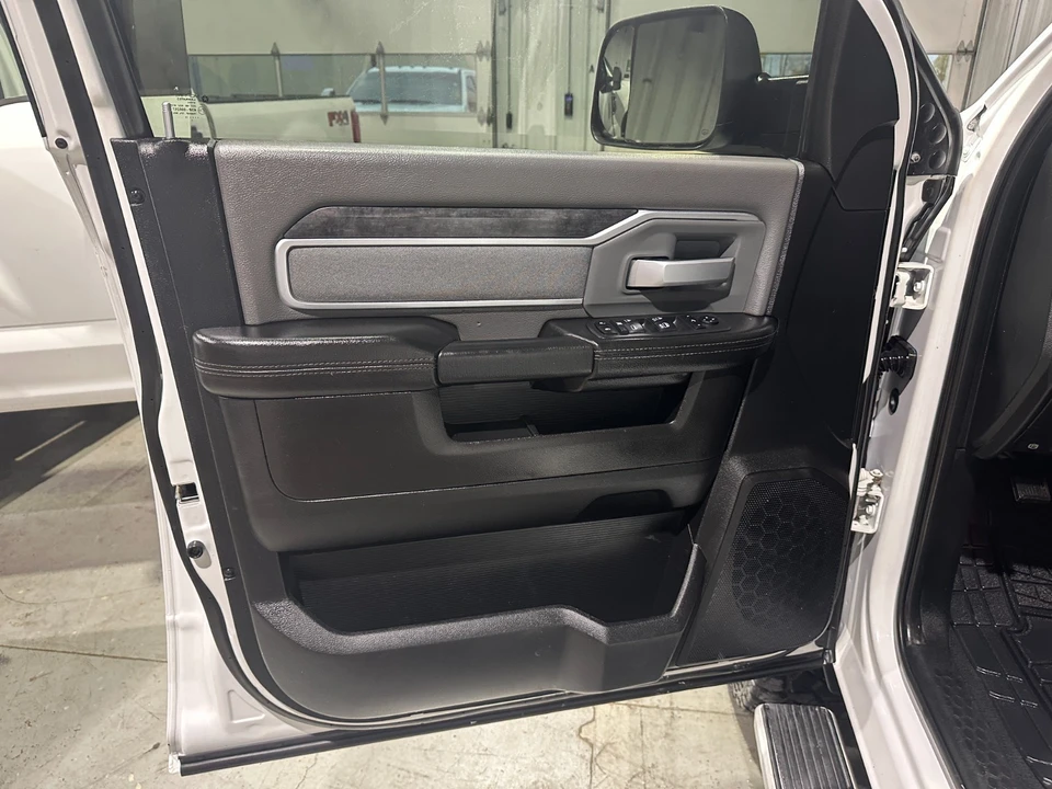 2019 Ram 2500 - Image 14 of 20