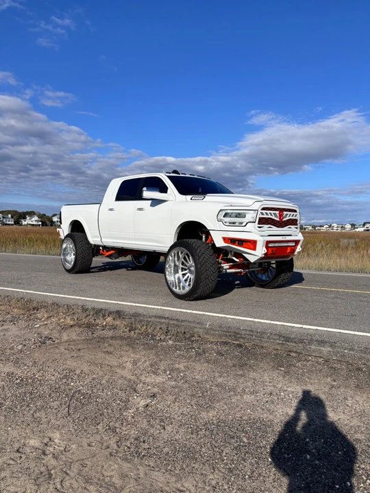 2019 Ram 2500 - Image 2 of 13