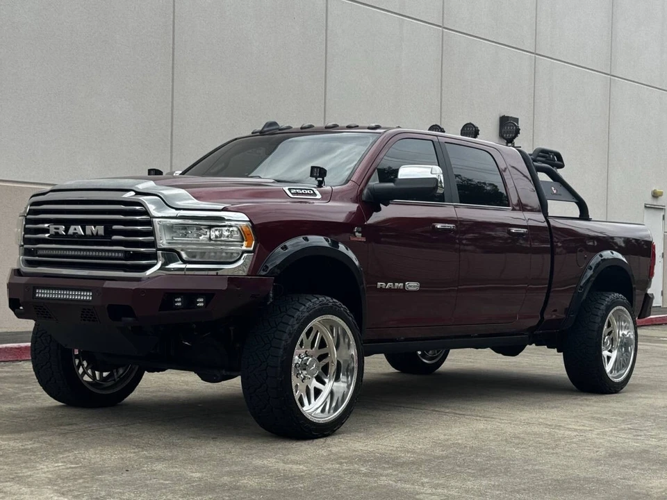 2019 Ram 2500 - Image 2 of 12