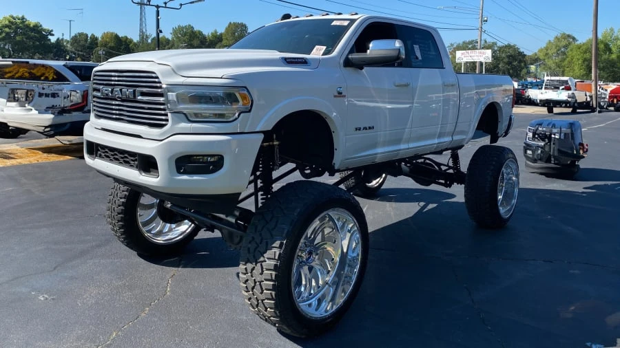 2019 Ram 2500 - Image 2 of 7