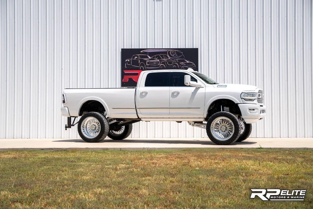 2019 Ram 2500 - Image 2 of 21