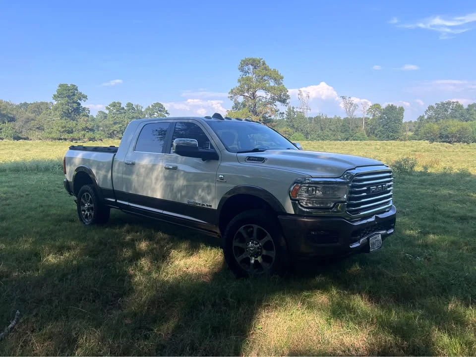 2019 Ram 2500 - Image 2 of 13