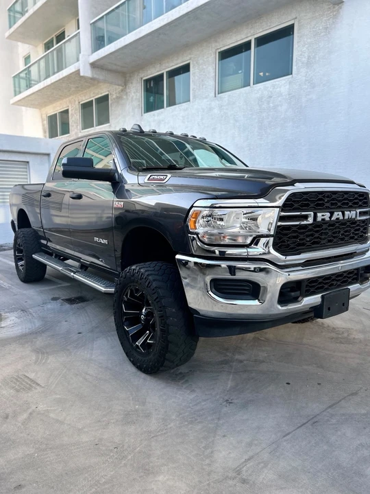 2019 Ram 2500 - Image 4 of 21