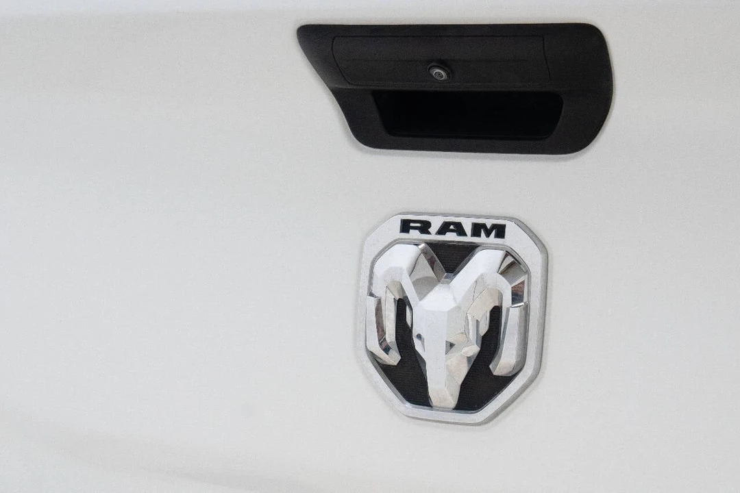 2019 Ram 2500 - Image 17 of 21