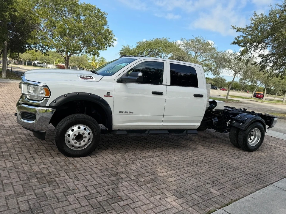 2019 Ram 3500 - Image 10 of 21
