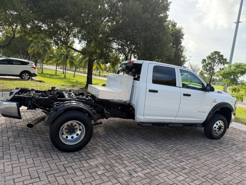 2019 Ram 3500 - Image 5 of 21
