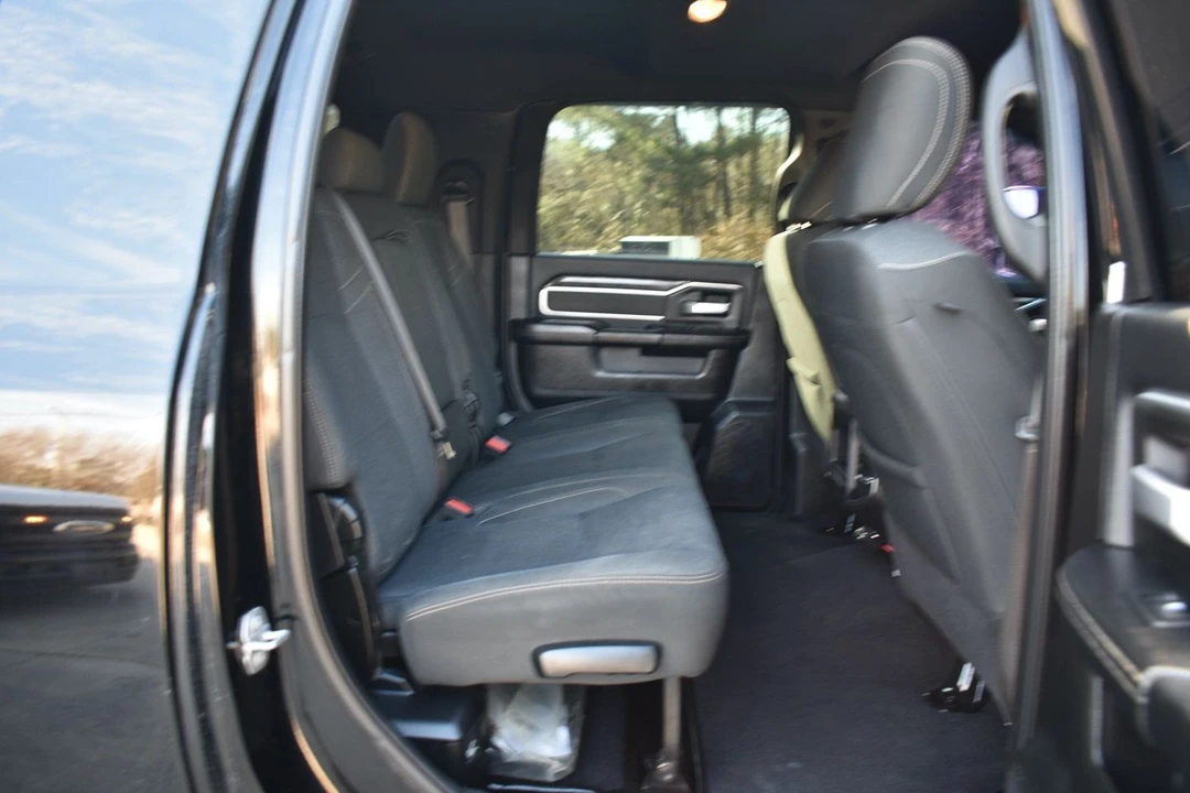 2019 Ram 3500 - Image 16 of 21