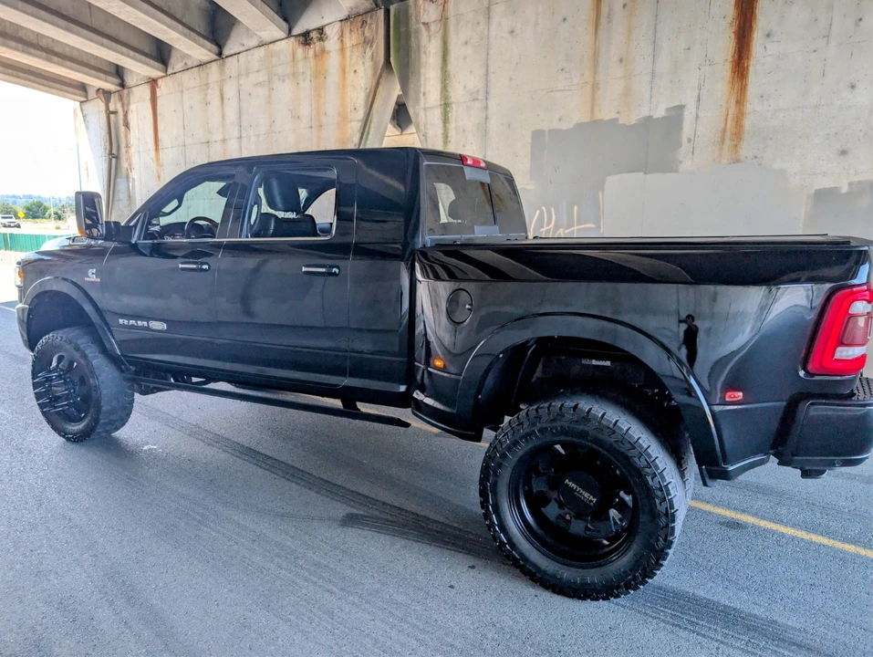 2019 Ram 3500 - Image 7 of 31