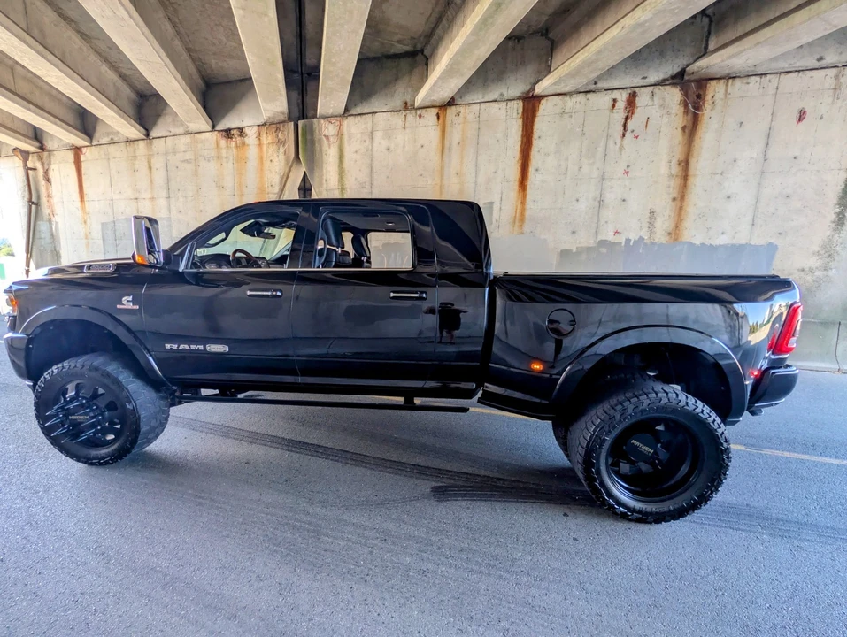 2019 Ram 3500 - Image 11 of 30