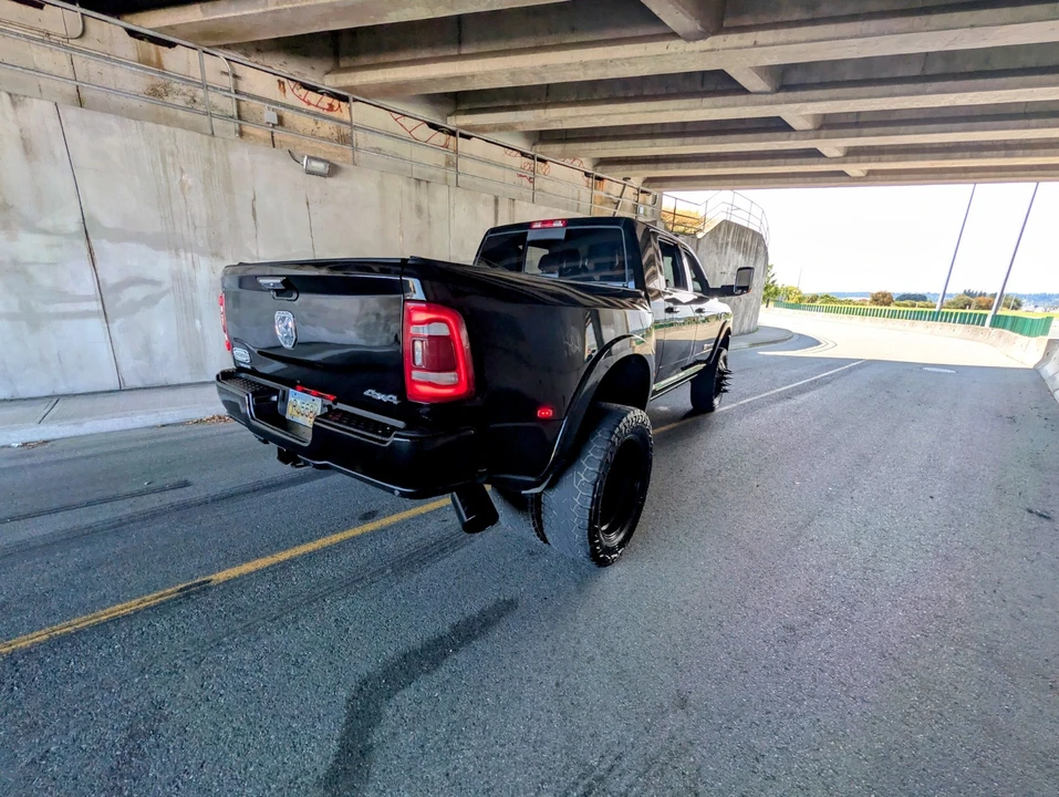 2019 Ram 3500 - Image 9 of 30