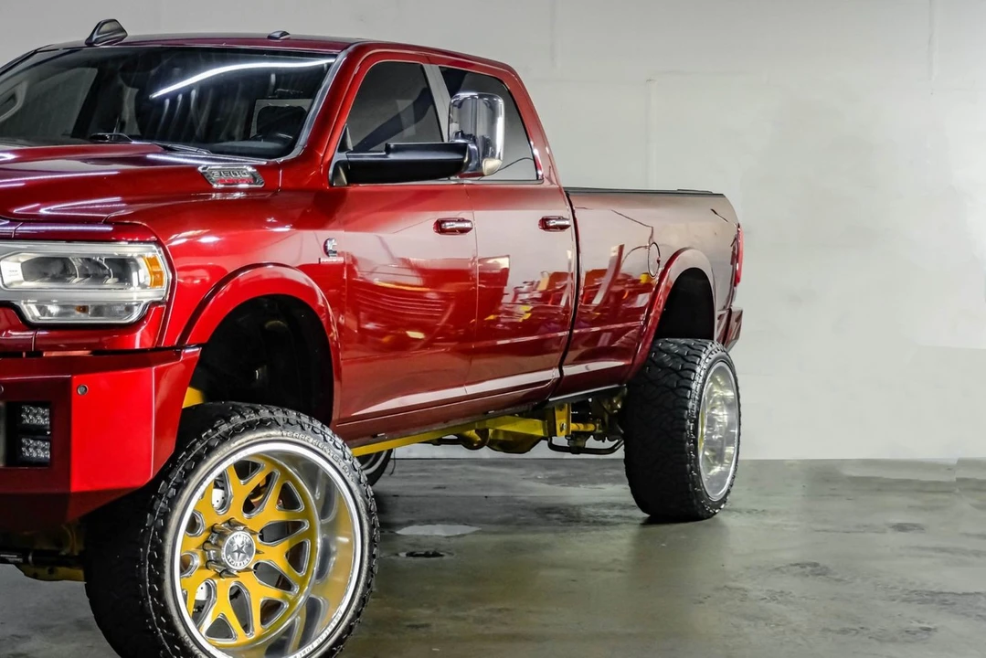2019 Ram 3500 - Image 9 of 31