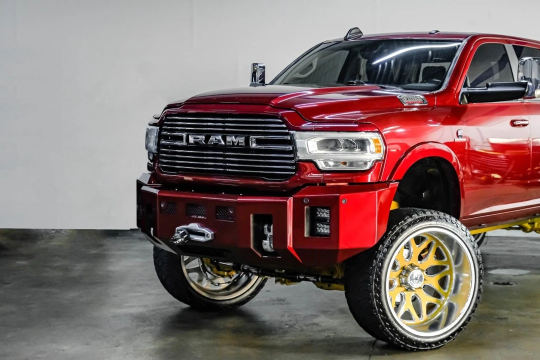 2019 Ram 3500 - Image 8 of 31