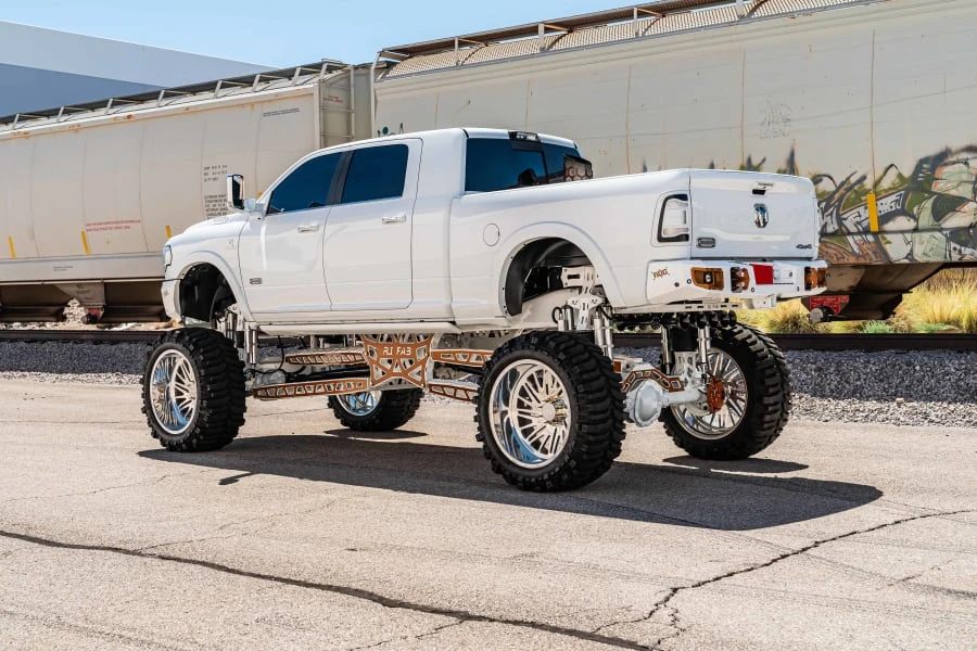 2019 Ram 3500 - Image 3 of 31