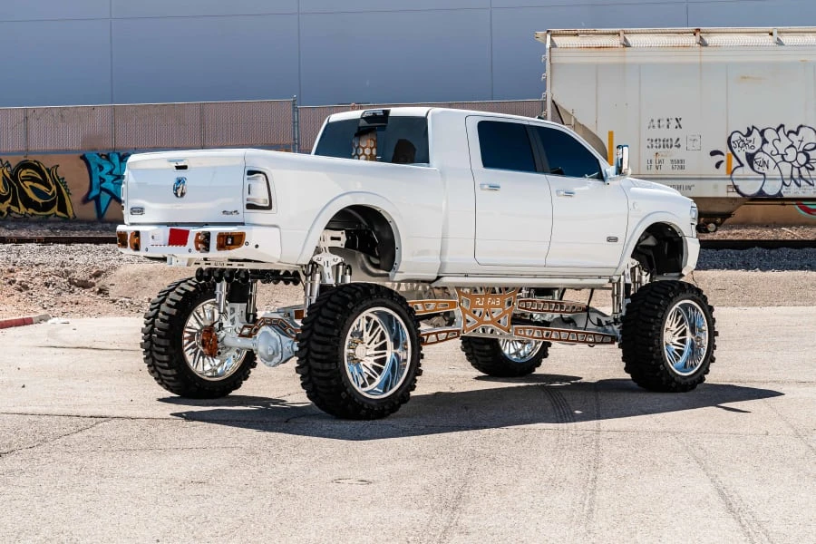 2019 Ram 3500 - Image 5 of 31