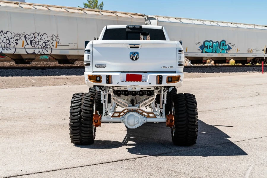 2019 Ram 3500 - Image 4 of 31