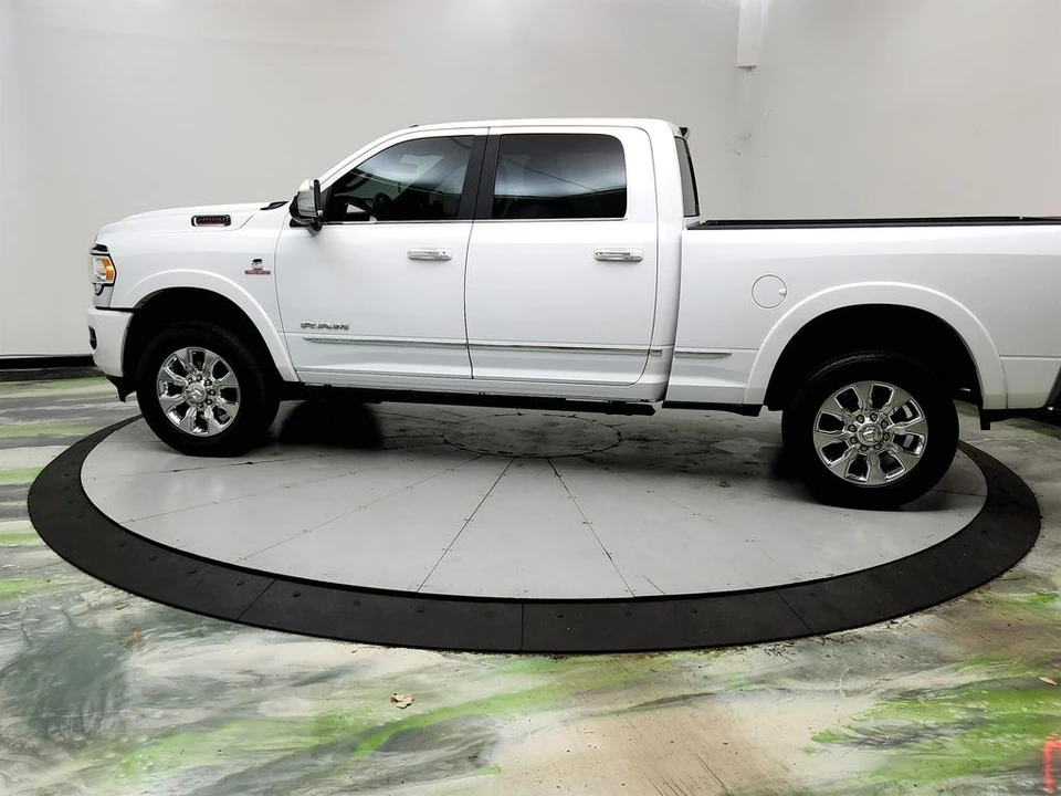 2019 Ram 3500 - Image 8 of 31