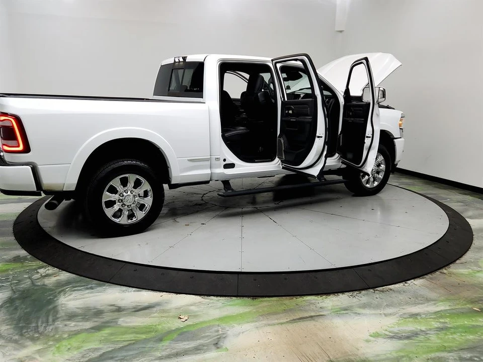 2019 Ram 3500 - Image 11 of 31