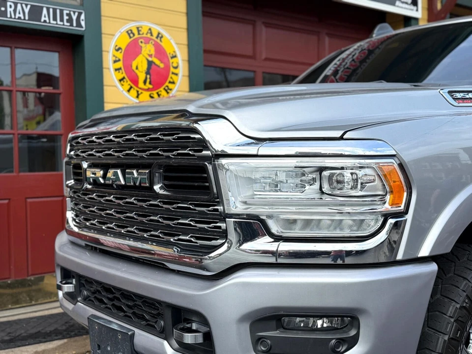 2019 Ram 3500 - Image 10 of 12