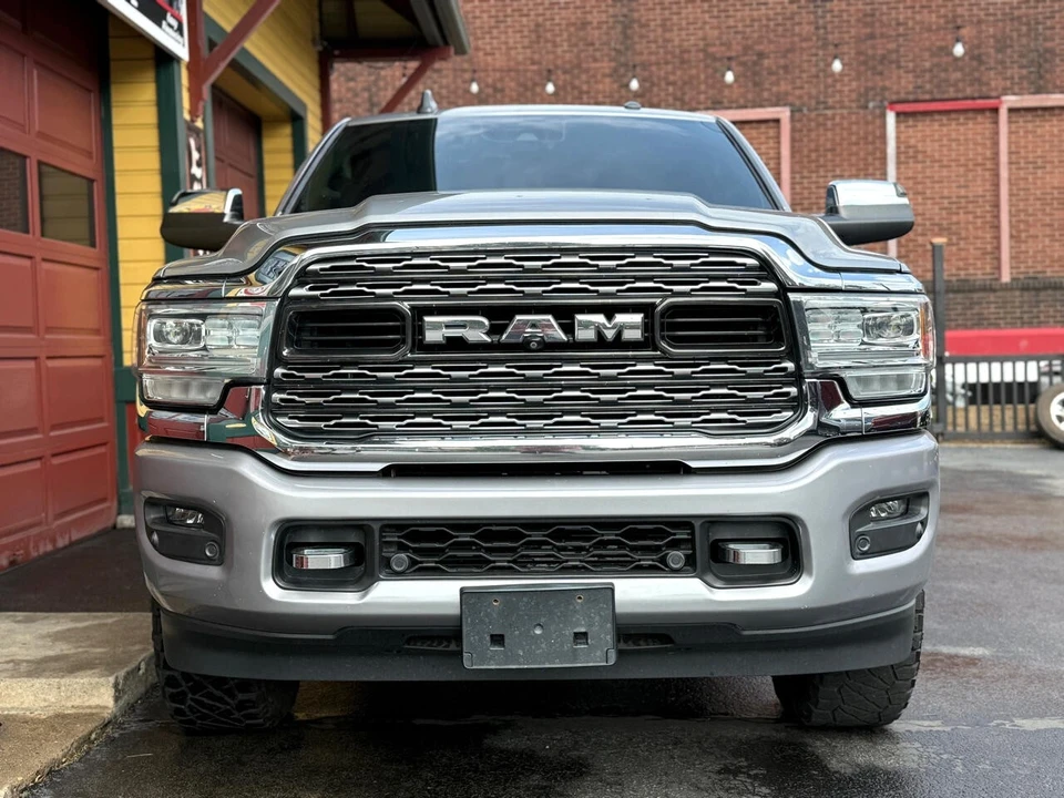 2019 Ram 3500 - Image 9 of 12