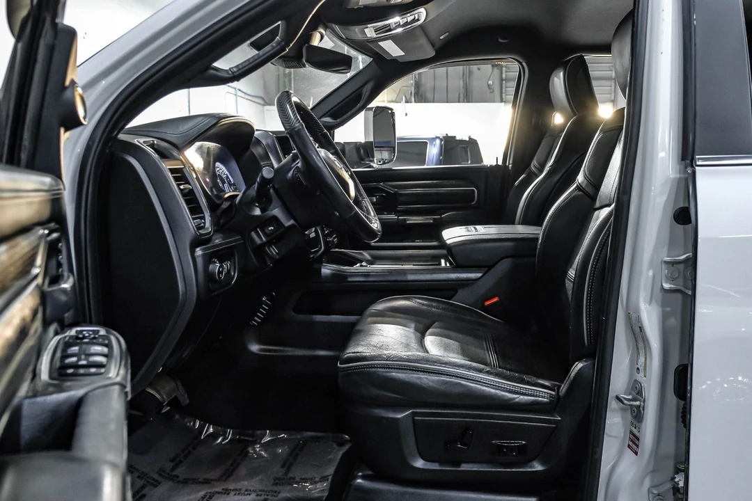 2019 Ram 3500 - Image 4 of 31