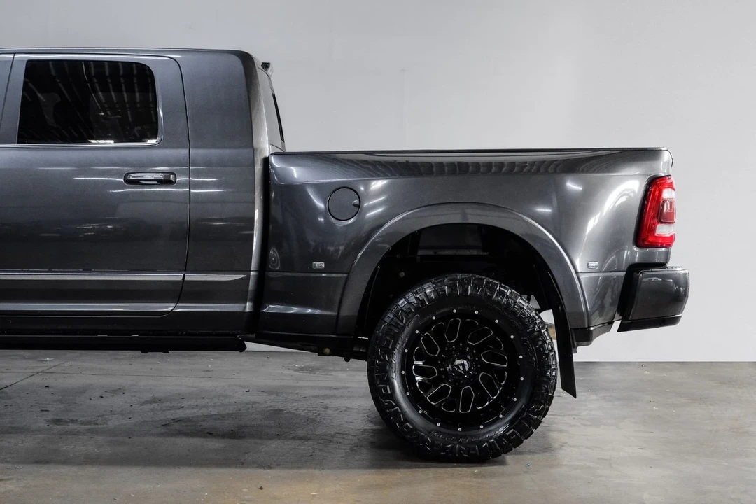 2019 Ram 3500 - Image 19 of 21