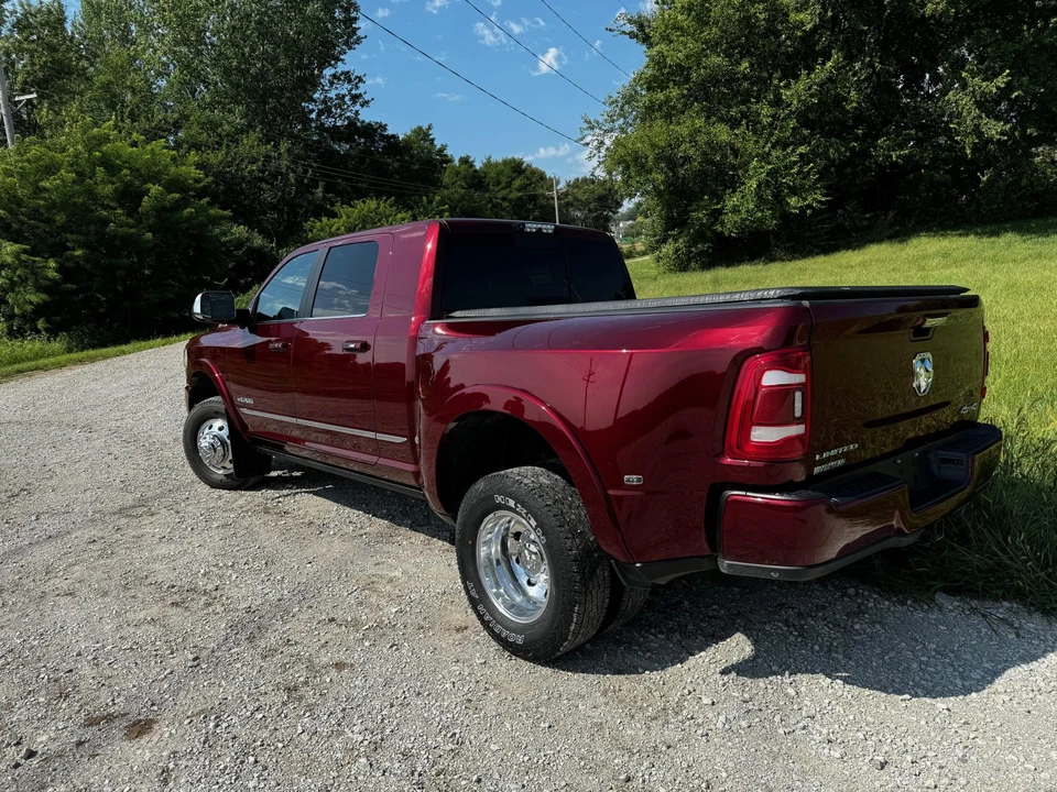 2019 Ram 3500 - Image 13 of 31