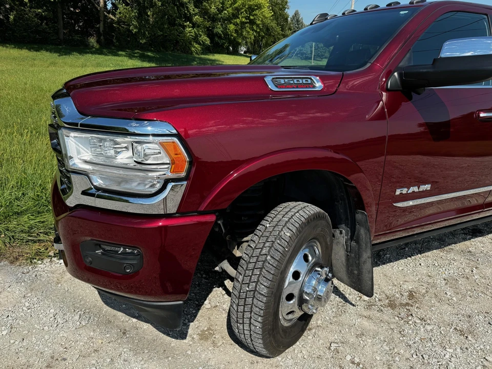 2019 Ram 3500 - Image 26 of 31