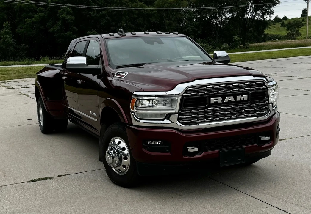 2019 Ram 3500 - Image 5 of 31