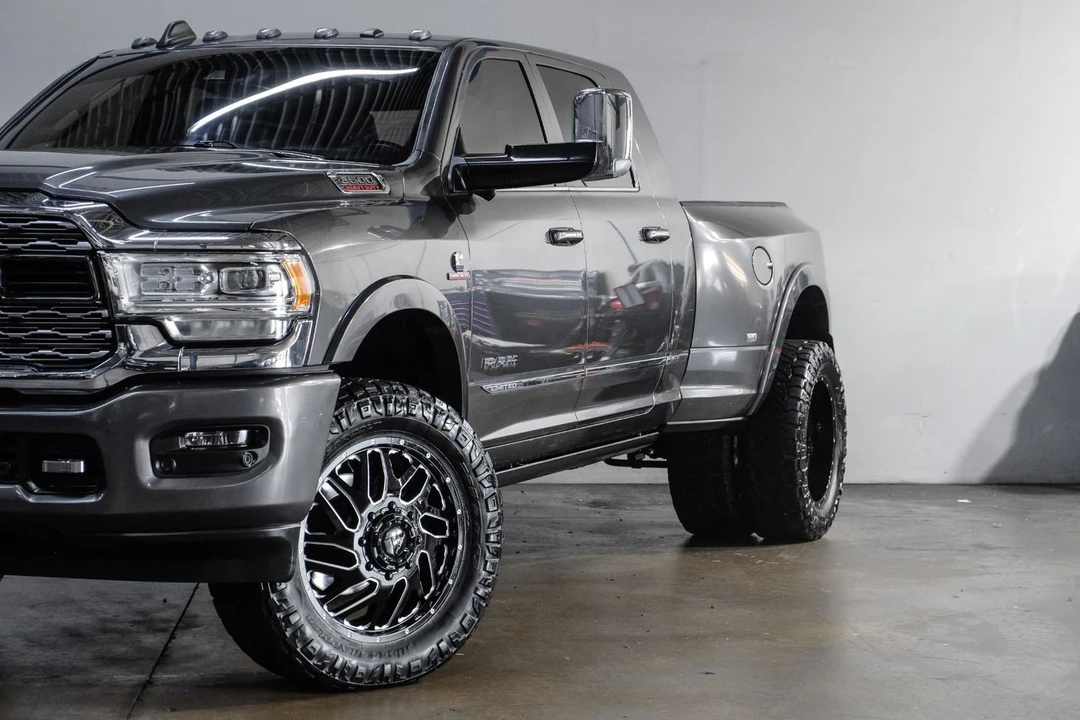 2019 Ram 3500 - Image 10 of 12