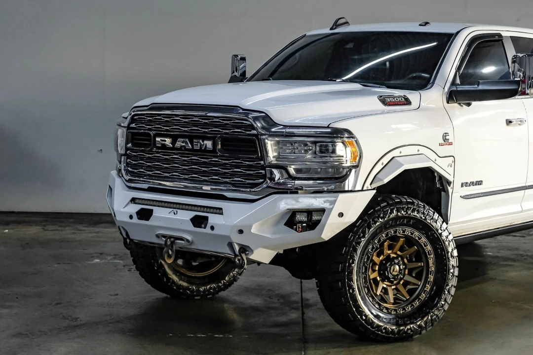 2019 Ram 3500 - Image 8 of 31