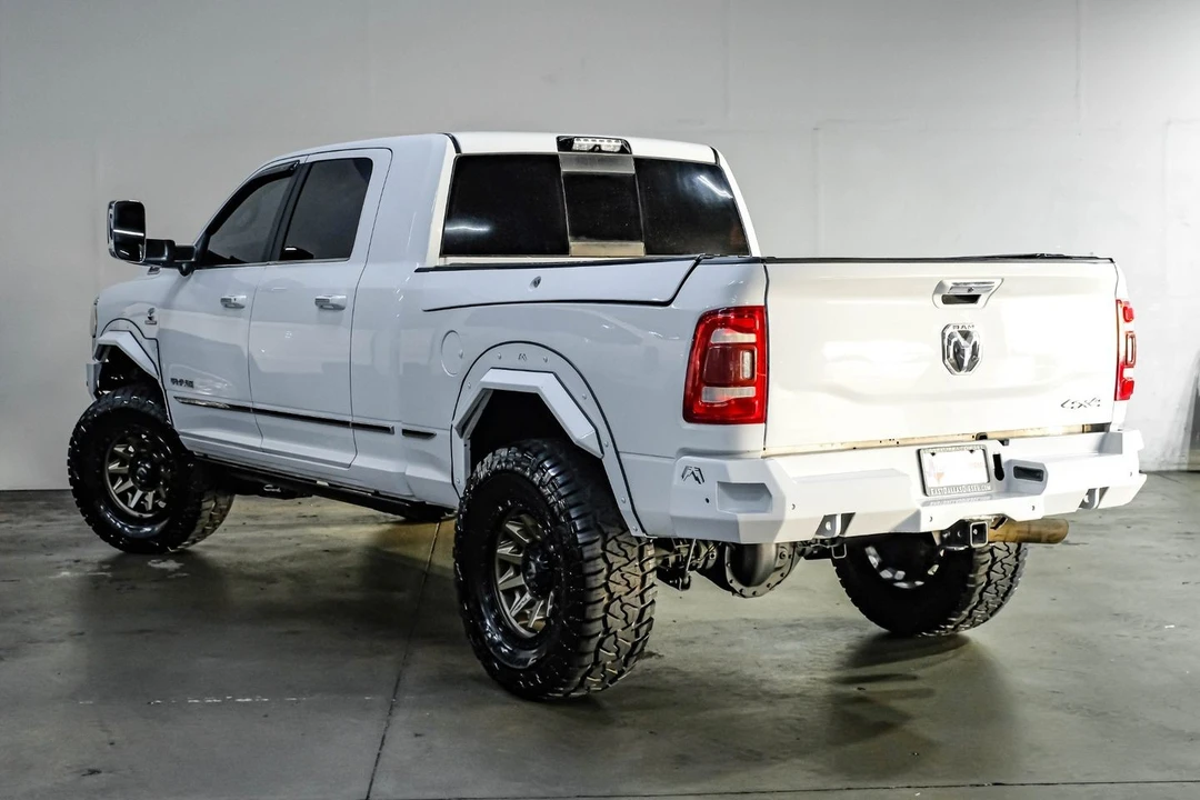 2019 Ram 3500 - Image 15 of 31