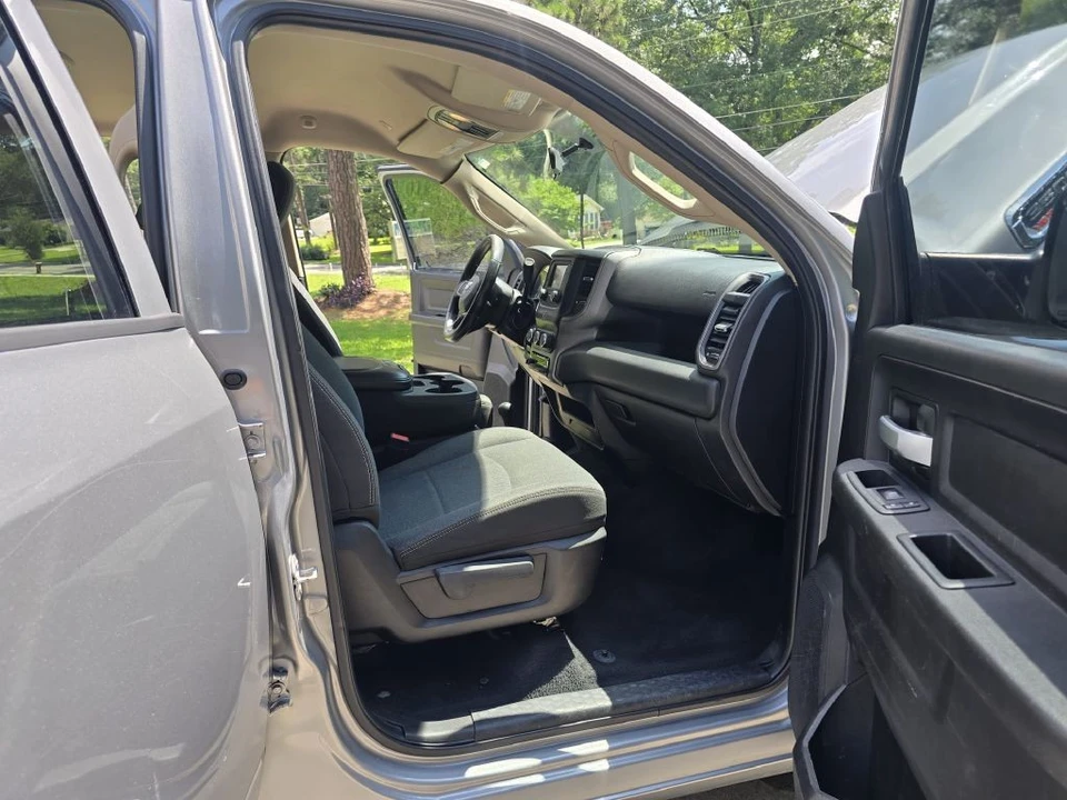 2019 Ram 3500 - Image 8 of 31