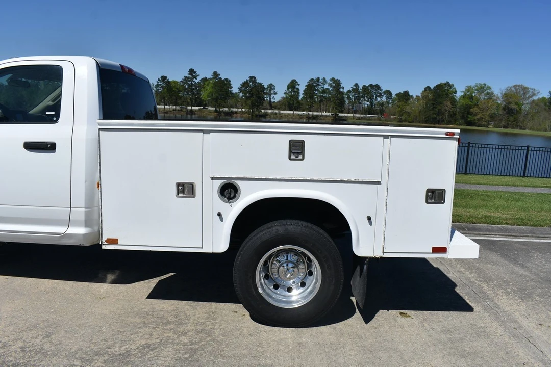 2019 Ram 3500 - Image 3 of 30