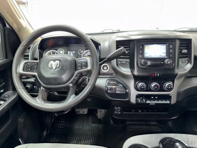 2019 Ram 4500 & 5500 - Image 16 of 24
