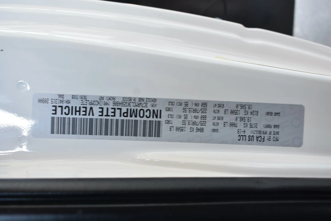 2019 Ram 4500 & 5500 - Image 17 of 21