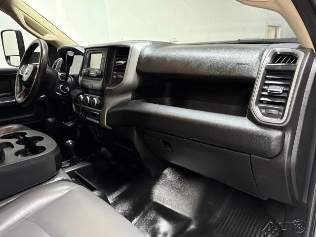2019 Ram 4500 & 5500 - Image 15 of 21