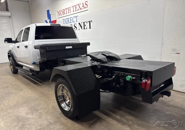 2019 Ram 4500 & 5500 - Image 8 of 24