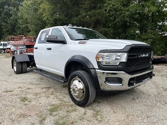 2019 Ram 4500 & 5500 - Image 8 of 12