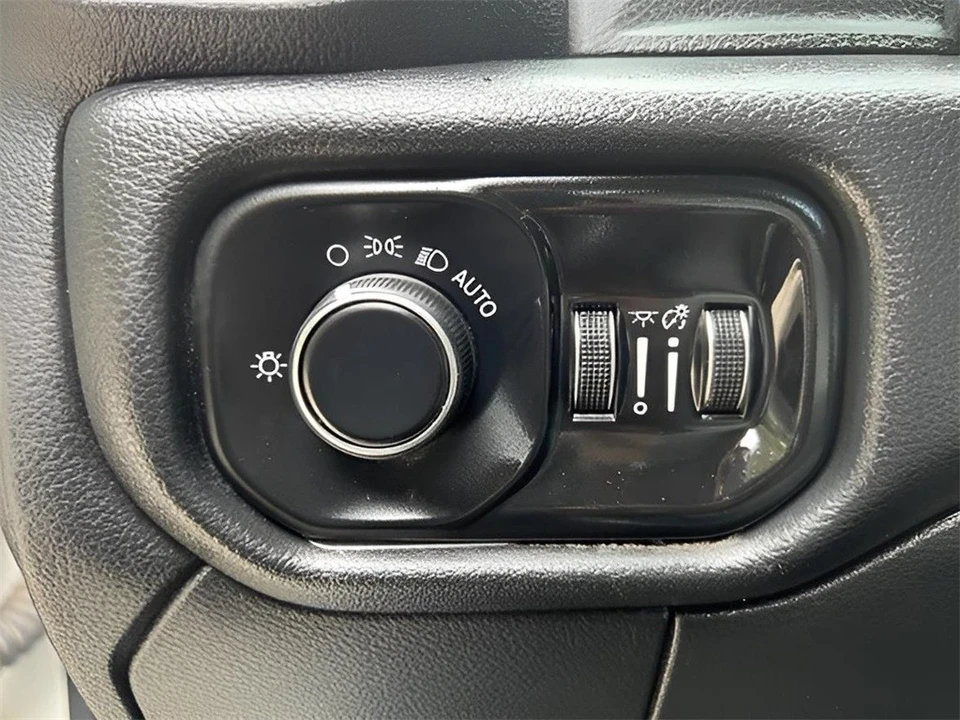 2019 Ram 4500 & 5500 - Image 17 of 21