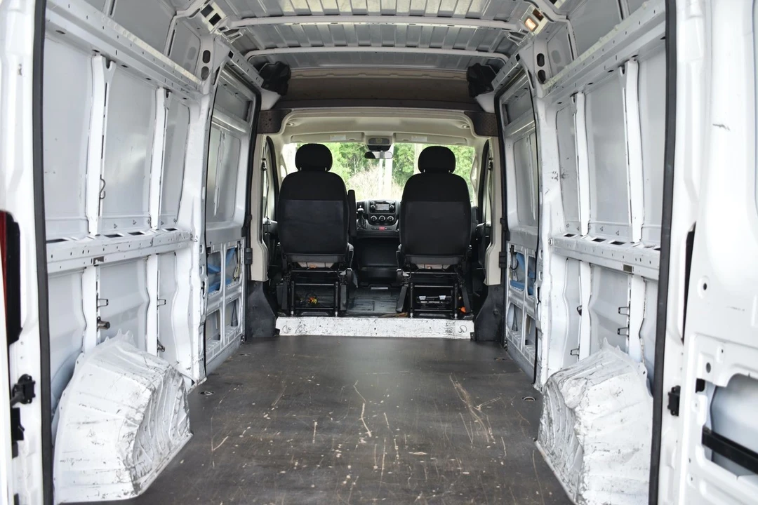 2019 Ram ProMaster - Image 5 of 15